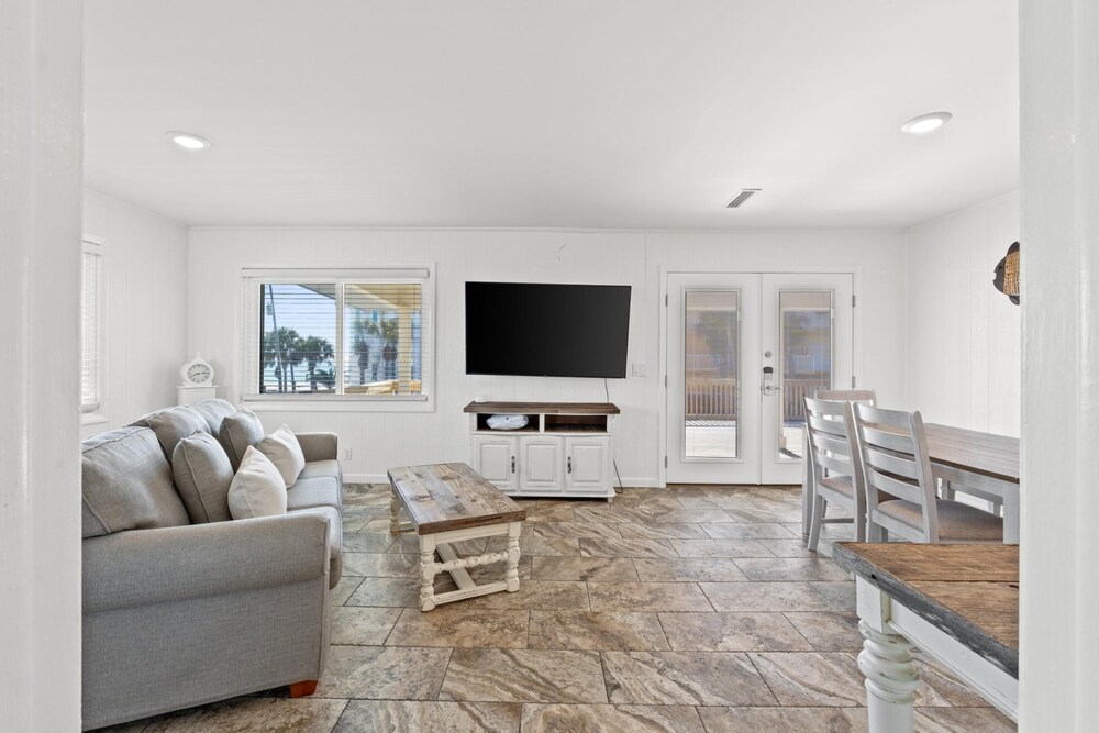 Beach House - Spyglass by PHG