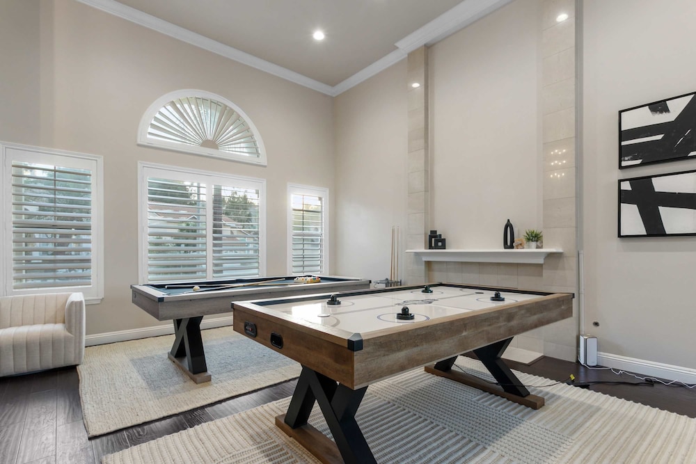 Luxury Pool Home w Theater Games Mountain View