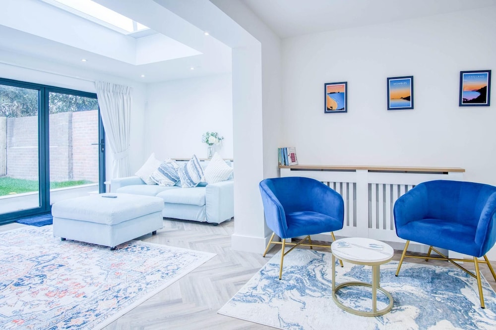 Hatherleigh Drive - 2 Bedroom House - Mumbles