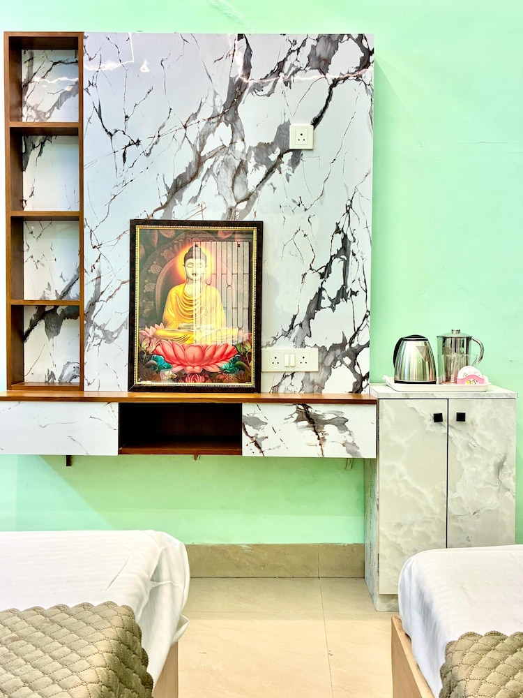 Atharv hotel