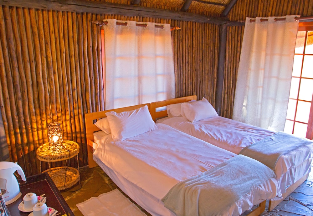 Camelthorn Kalahari Lodge view 4