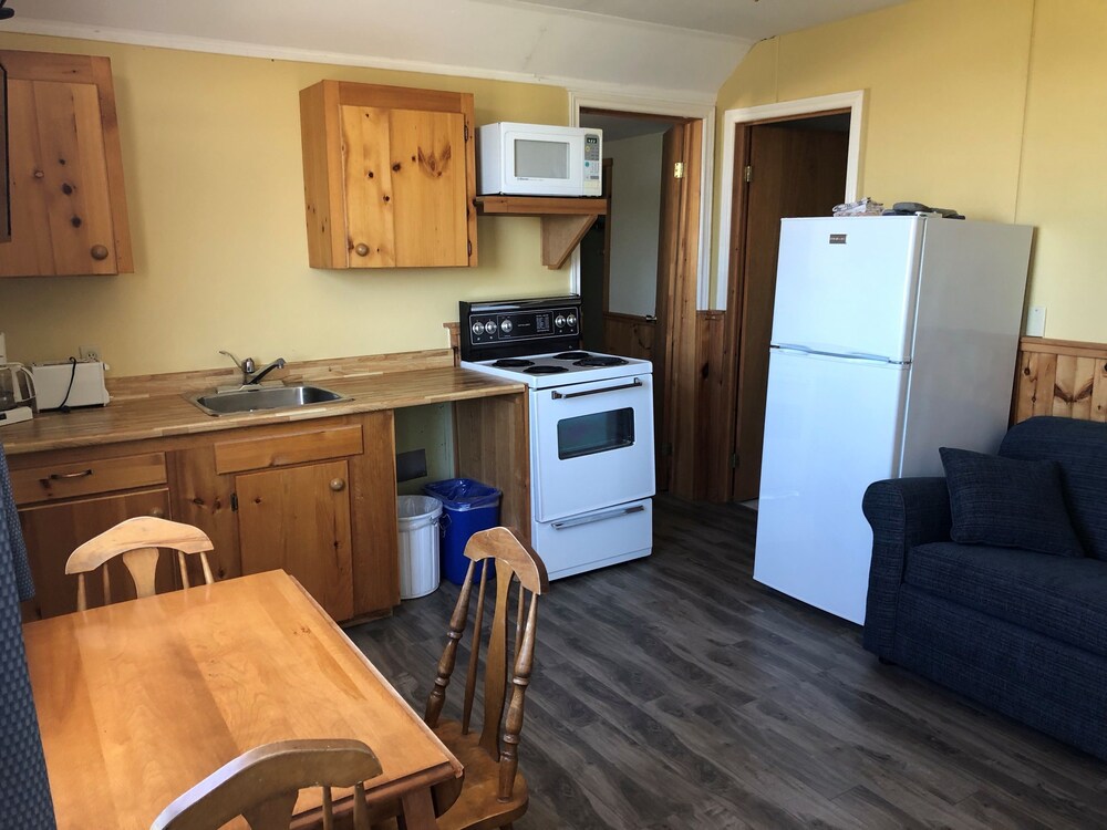 Shining Waters Cottages