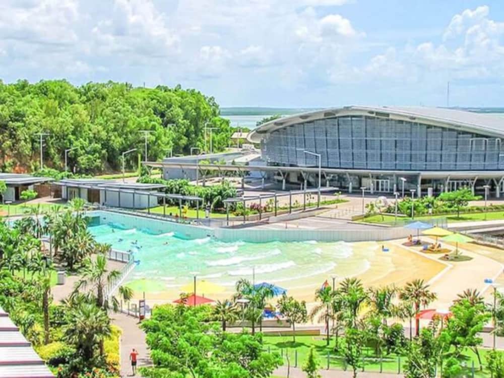 Zen Ocean View Ph Spacious Living Pool Parking - Image 4