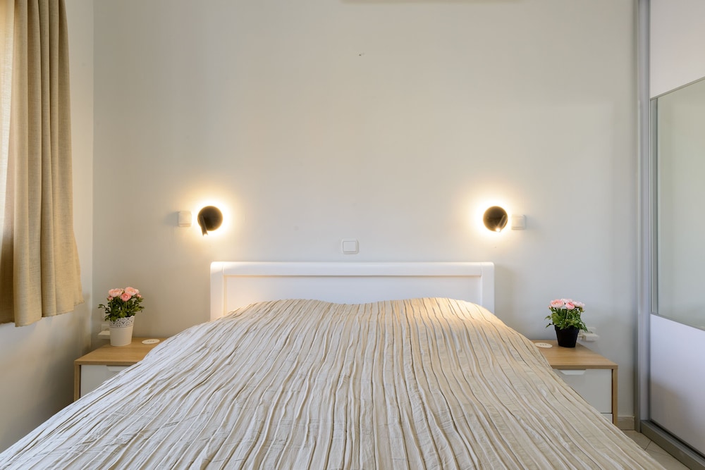 Sea Suites Apartments