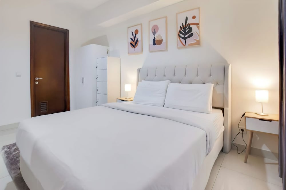 Staycation Jakarta Kensington Royal