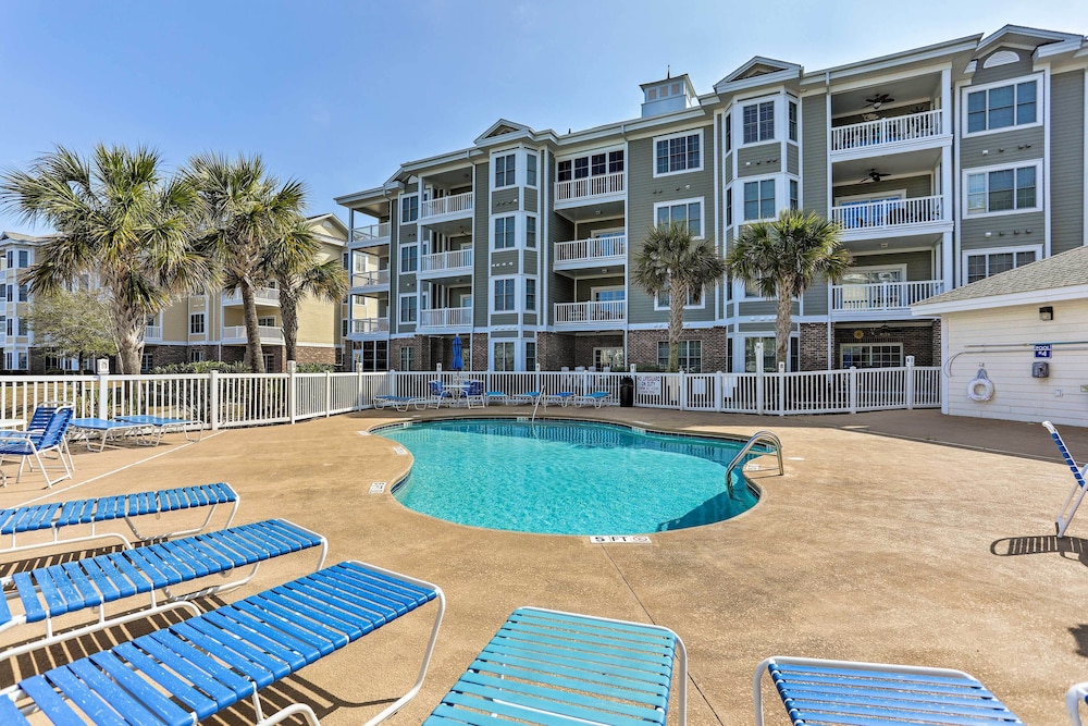 Swim, Putt & Play: Central Condo in Myrtle Beach!