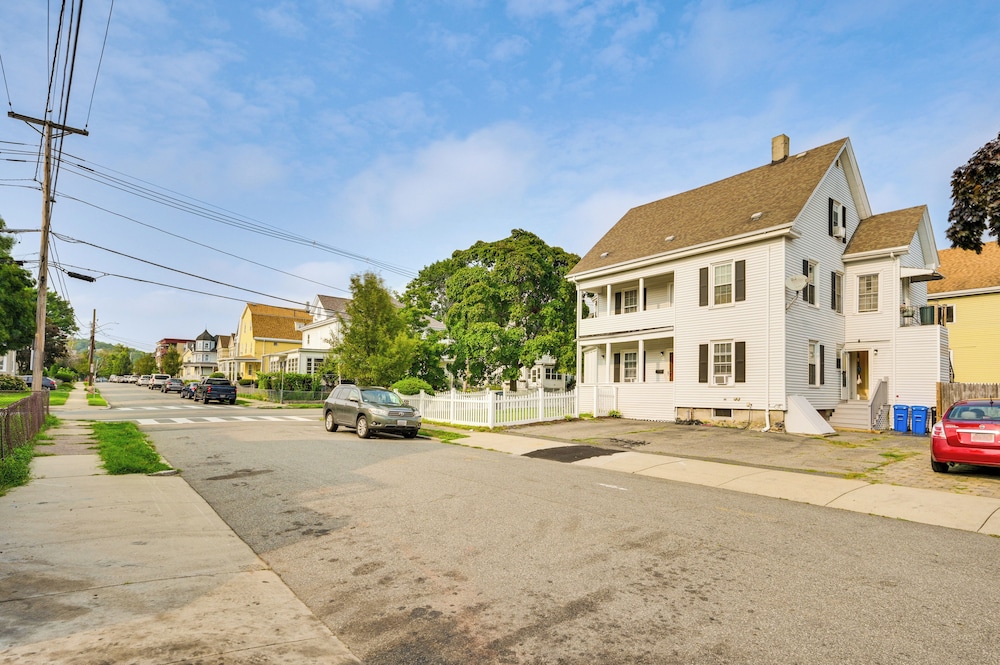 9 Mi to Dtwn Boston: Cozy Malden Apartment