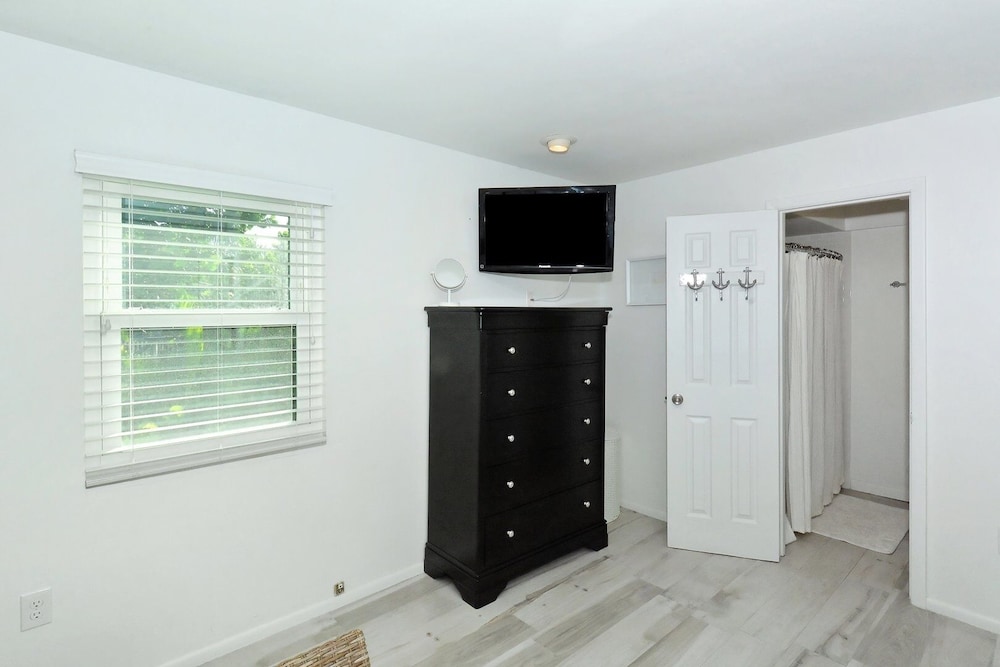 Tarpon Pointe 2 Bedroom Home by Redawning