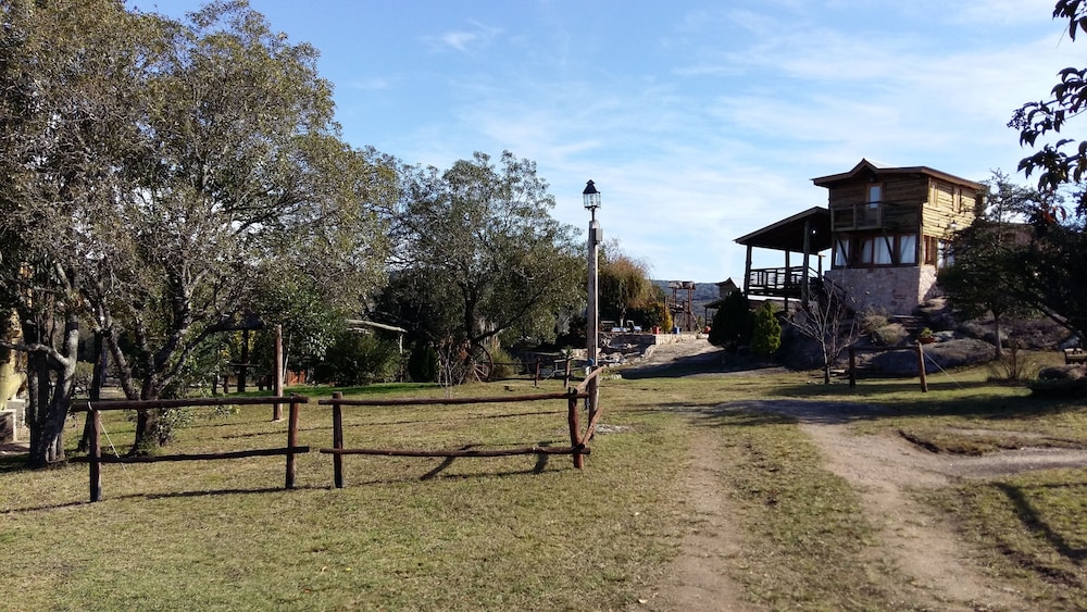 Cabañas Solar de Piedra
