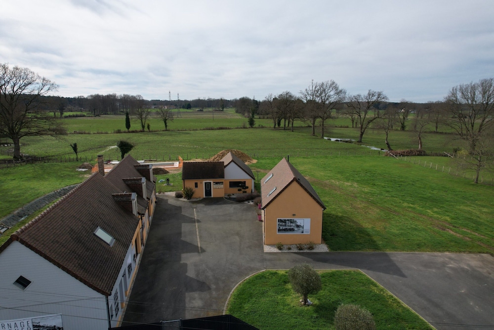 Villa in Monce-en-belin Near Le Mans Circuit