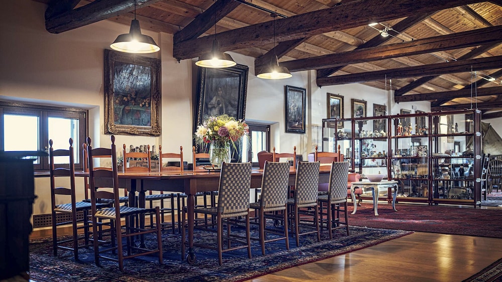 meeting & event spaces