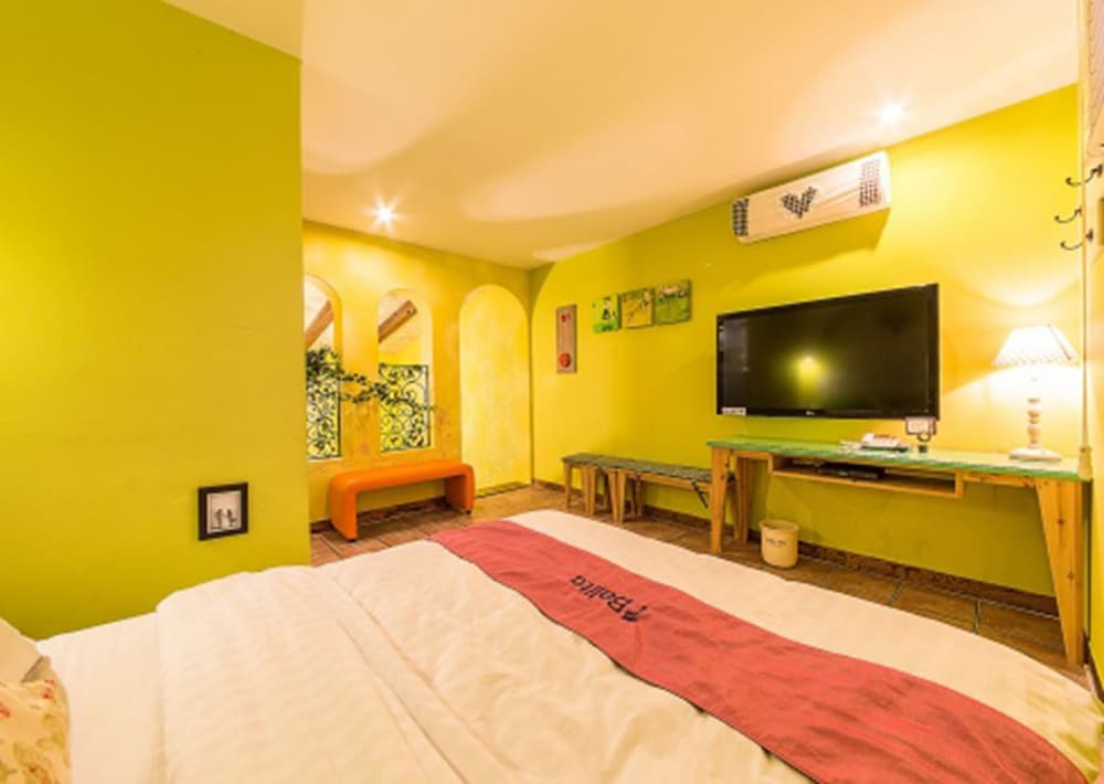 hotel room