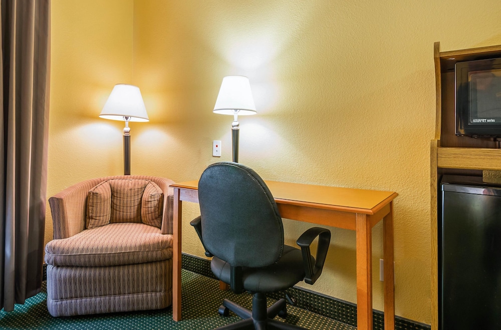 Franklin Vacations - Quality Inn  Suites Franklin - Property Image 36