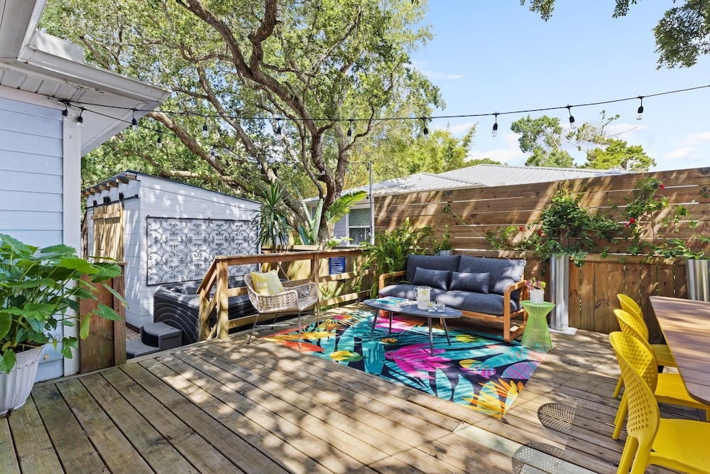 Overmoons Hidden Grove Nature's Sanctuary 8 Bedroom Home