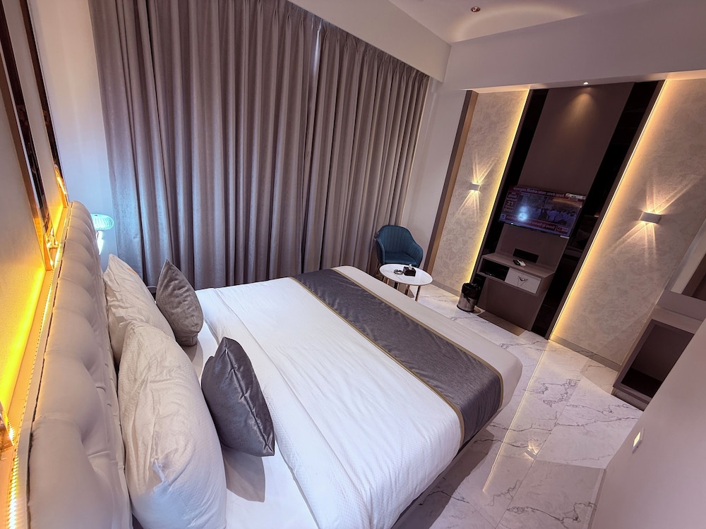 Hotel Stellar Suites Dombivali