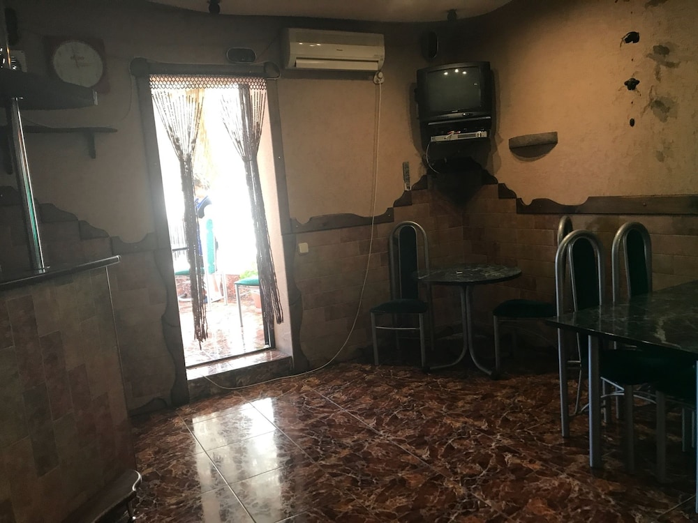 Elena Guest House
