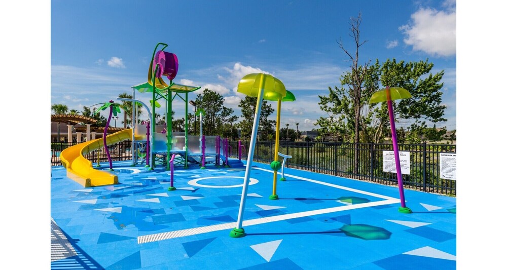 Palace in Paradise - Image 3