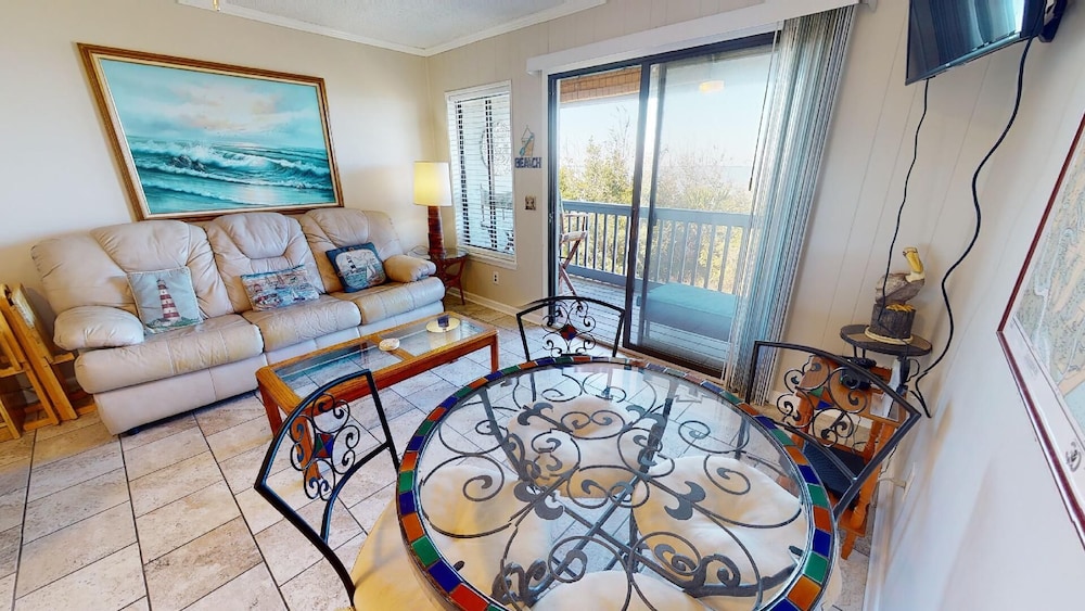 Beach Racquet B by Tybee Vacation Rentals
