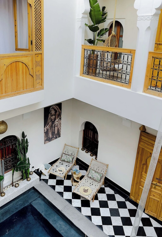 Riad LallaBaya