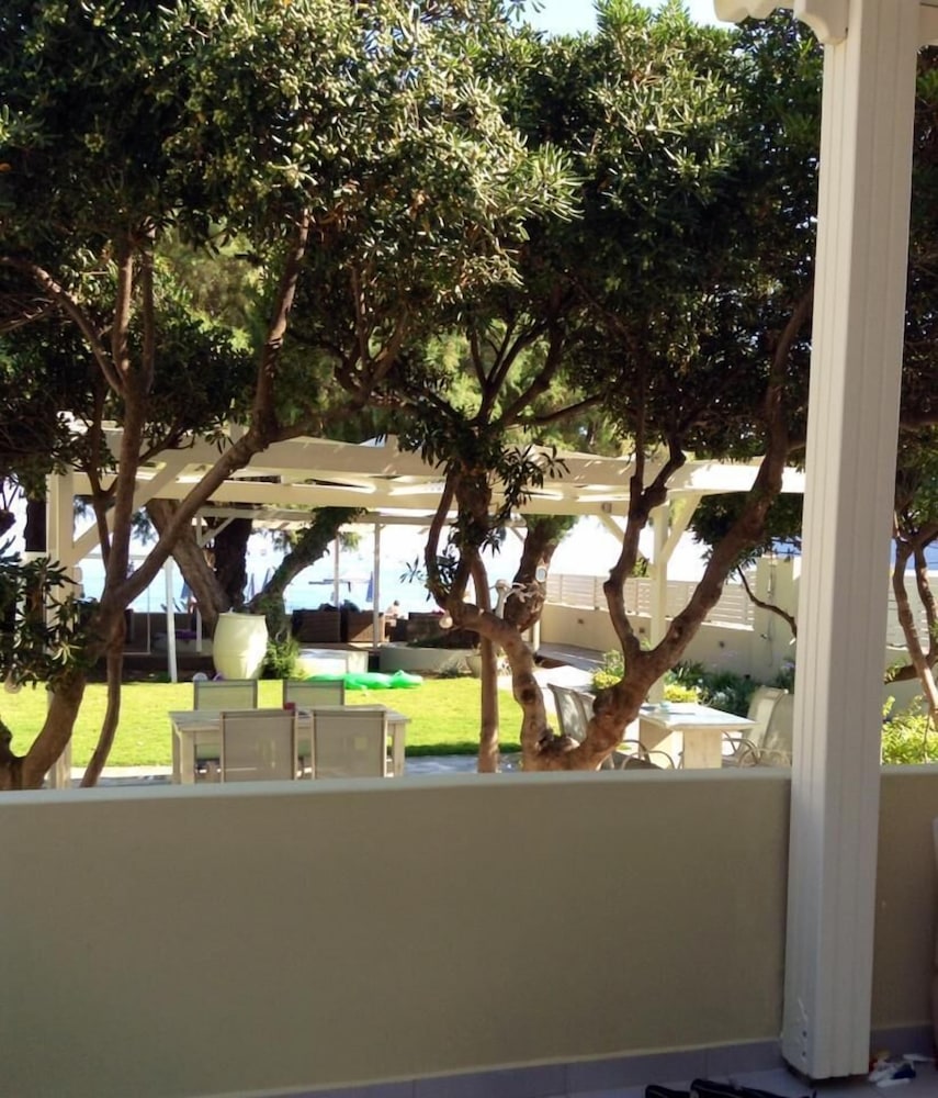 Effi Apartments