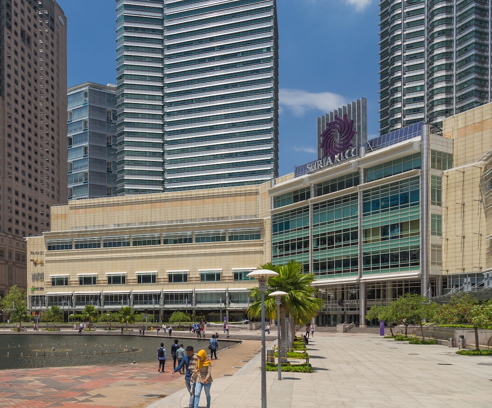 Star Residence by Axquisite Suites