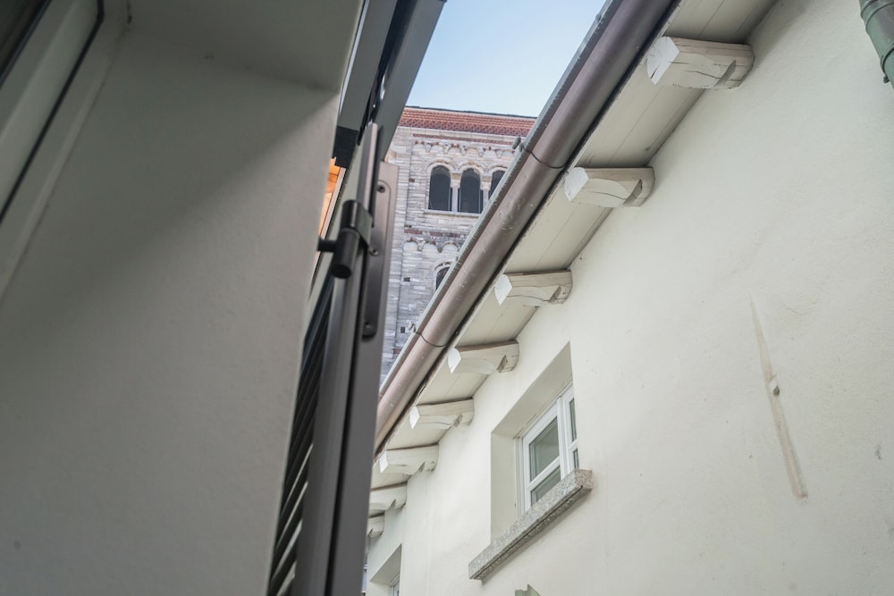 Domus in Como by Rent all Como