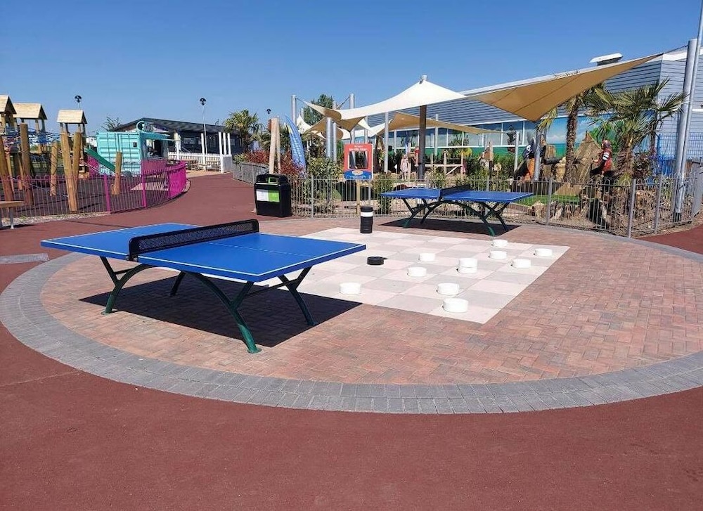 Captivating 3 bed Caravan in Scarborough view 4