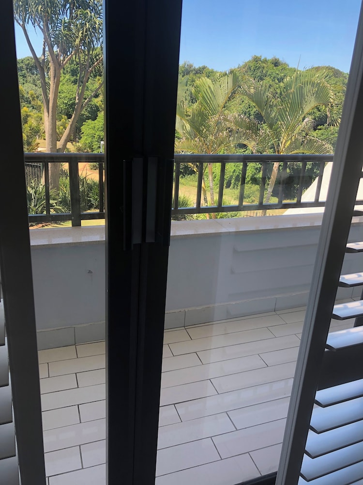 Studio Resort Apartment - Sleeps 2 - Beachside
