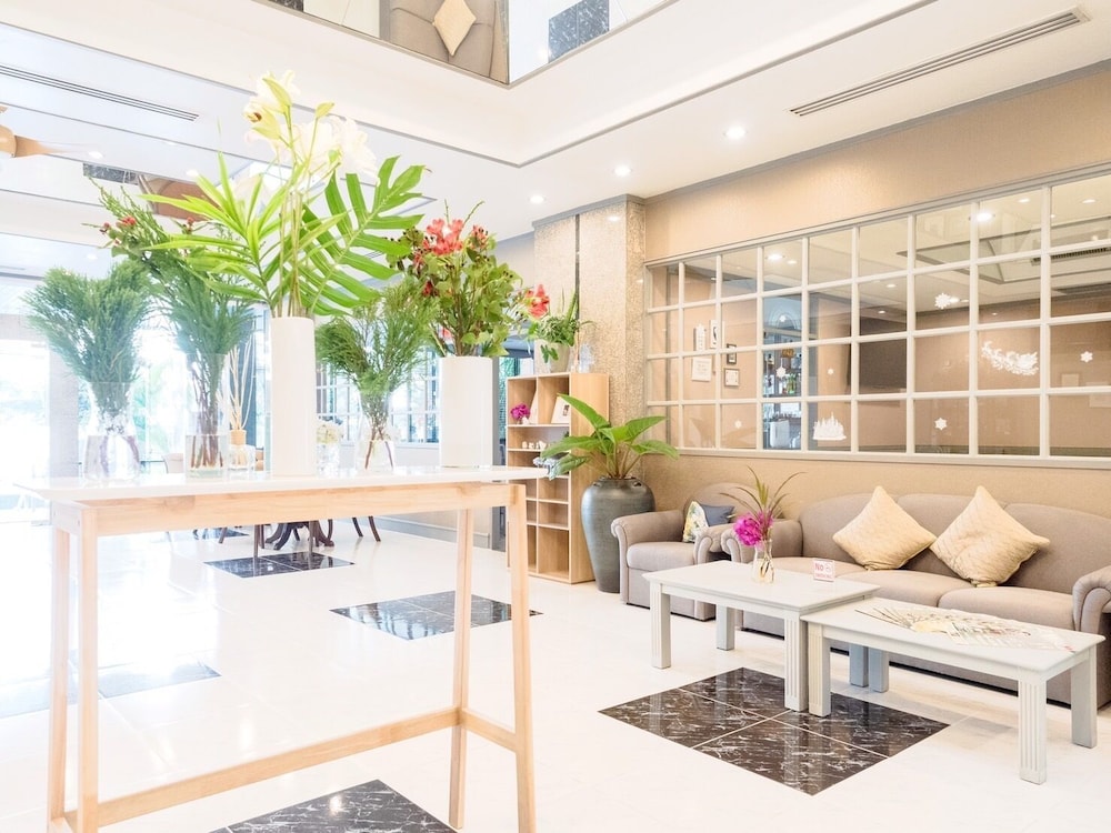 Yellow Ribbon Hills, Boutique Suites