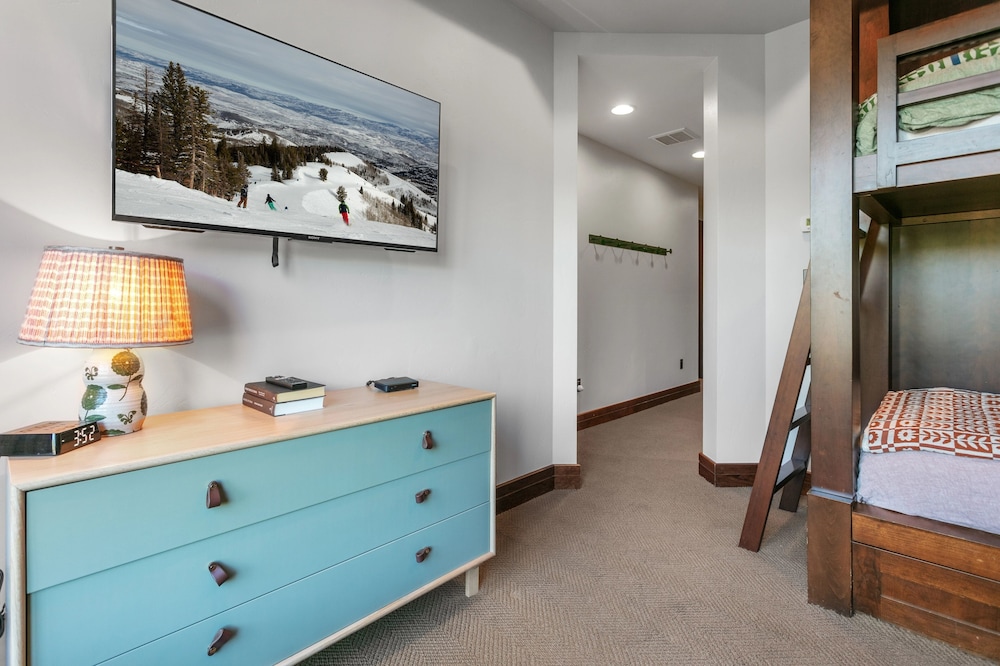 Flagstaff Lodge - Three Bedroom Residence #203 3 Condo