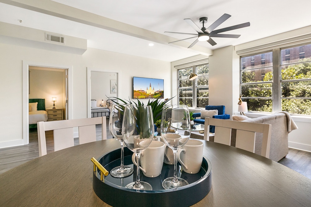 New Orleans Vacations - Modern 4BR Condo in the Heart of NOLA - Property Image 41