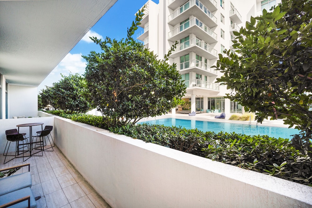 Nomada Residences