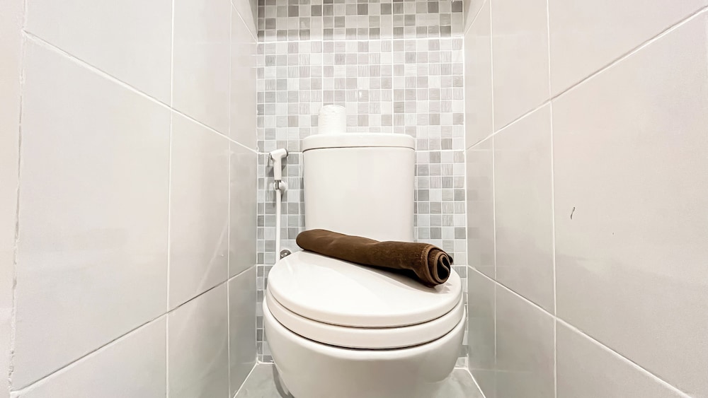 Comfy And Best Deal Studio Apartment Tokyo Riverside Pik 2