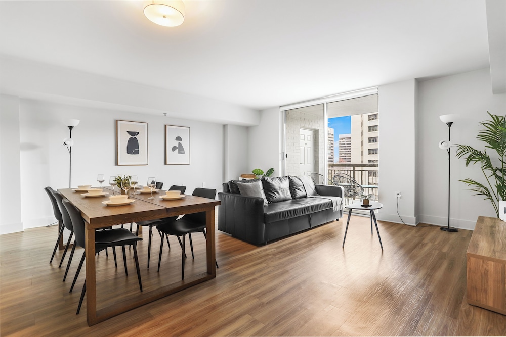 Well Appointed Apartments W Full Comfort