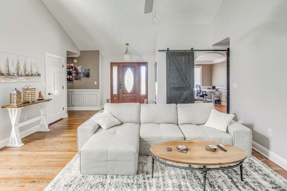 Dine, Shop & Splash: Family Home in Myrtle Beach