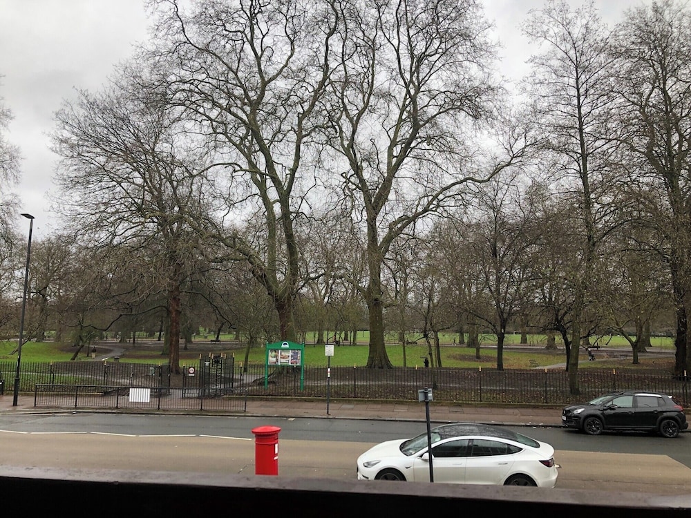 1 Bed-park View-balcony-wifi-pet Friendly
