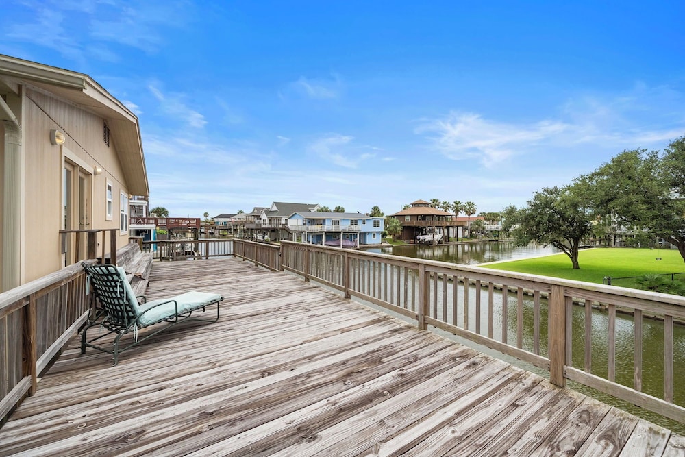 The Great Dane by Ryson Vacation Rentals