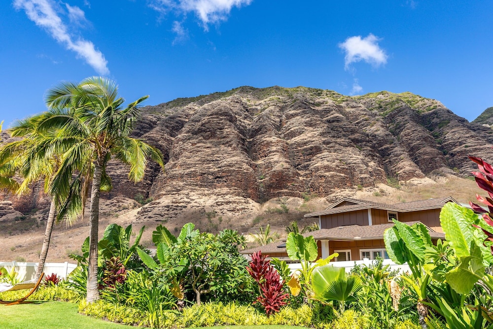 @ Marbella Lane - Pōmaika'i Ocean Love Paradise