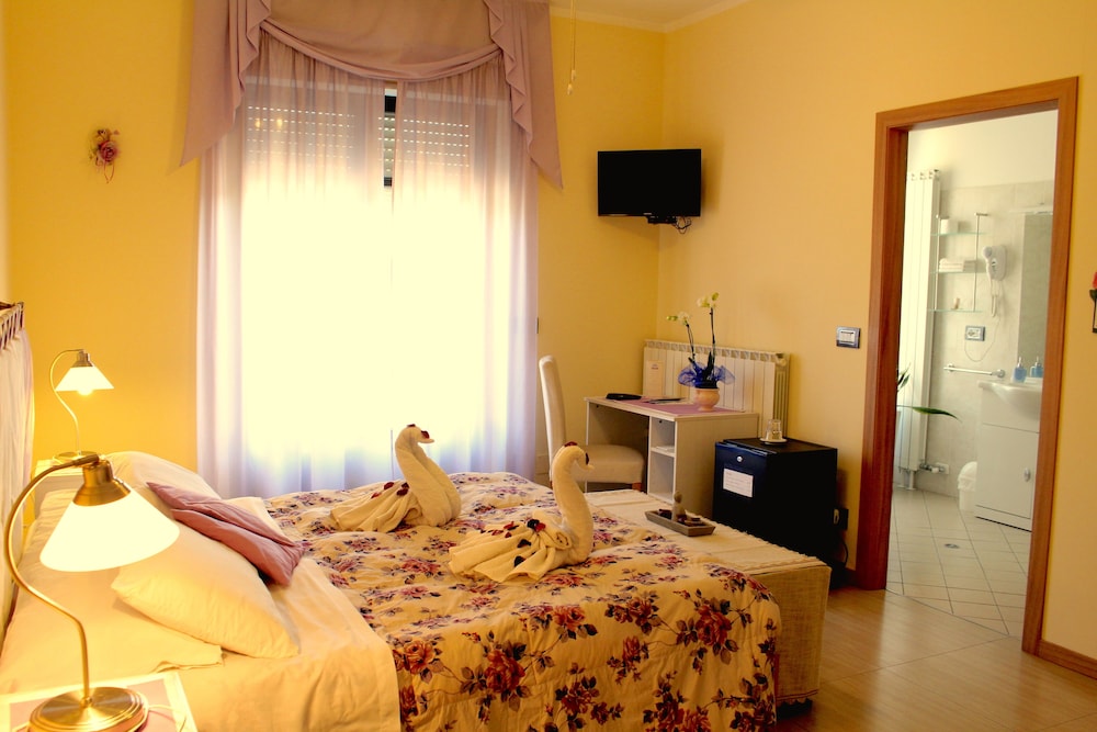 Eremes Rooms & Apartments