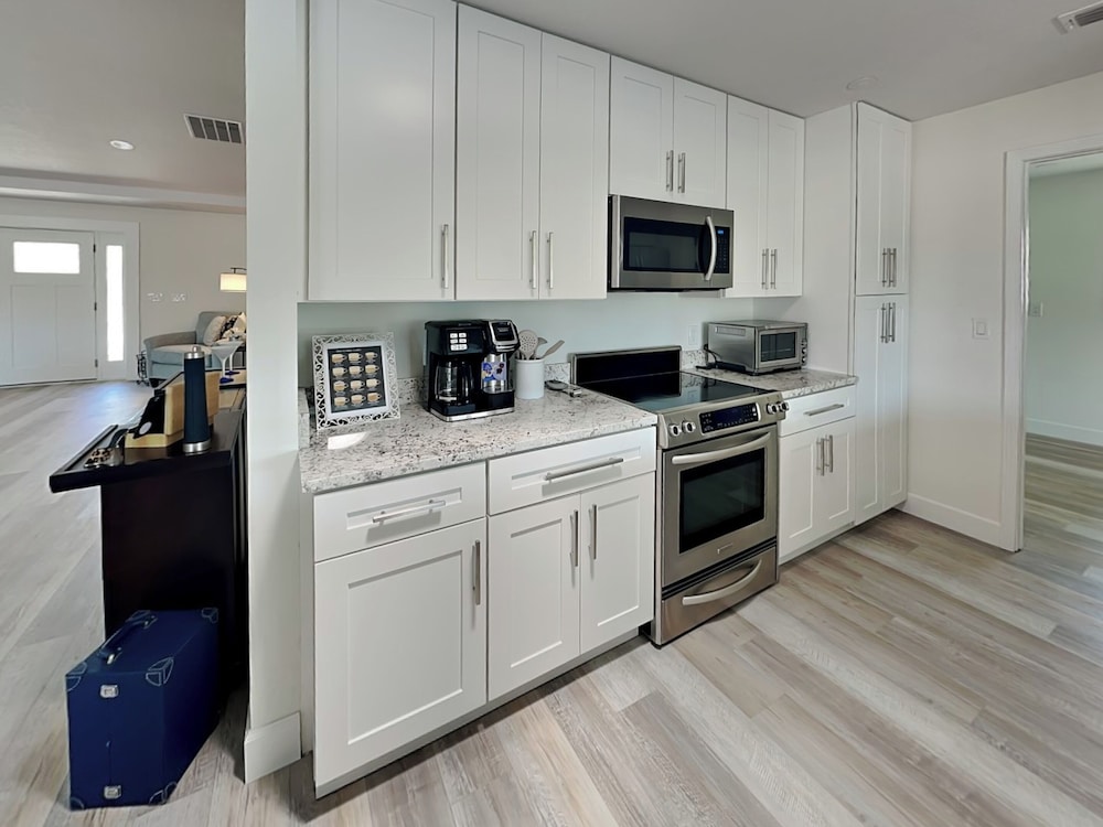 Dolphin View Oasis by Distinctive Beach Rentals