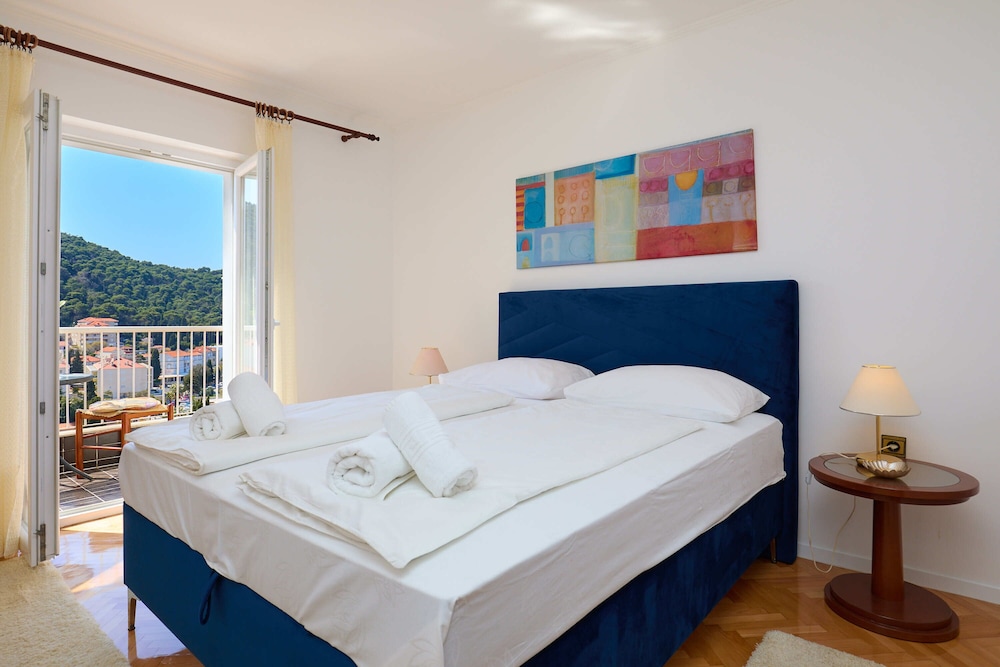 KABLAR'S SUNNY SUITES