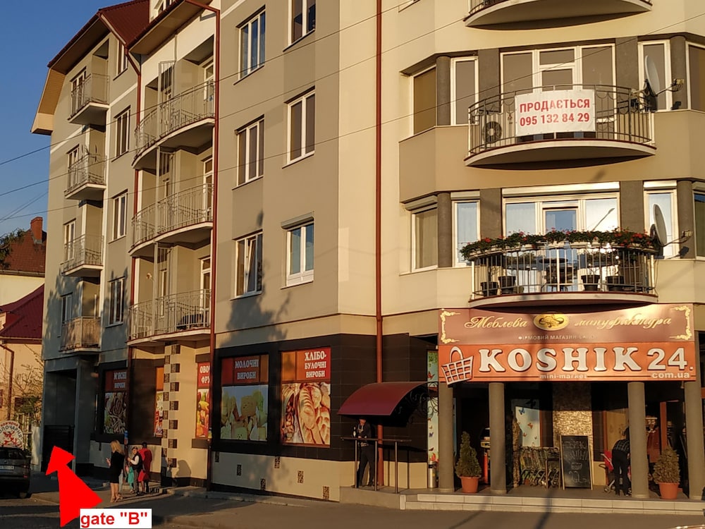 Best two room Apartments on Belayeva 5 view 3