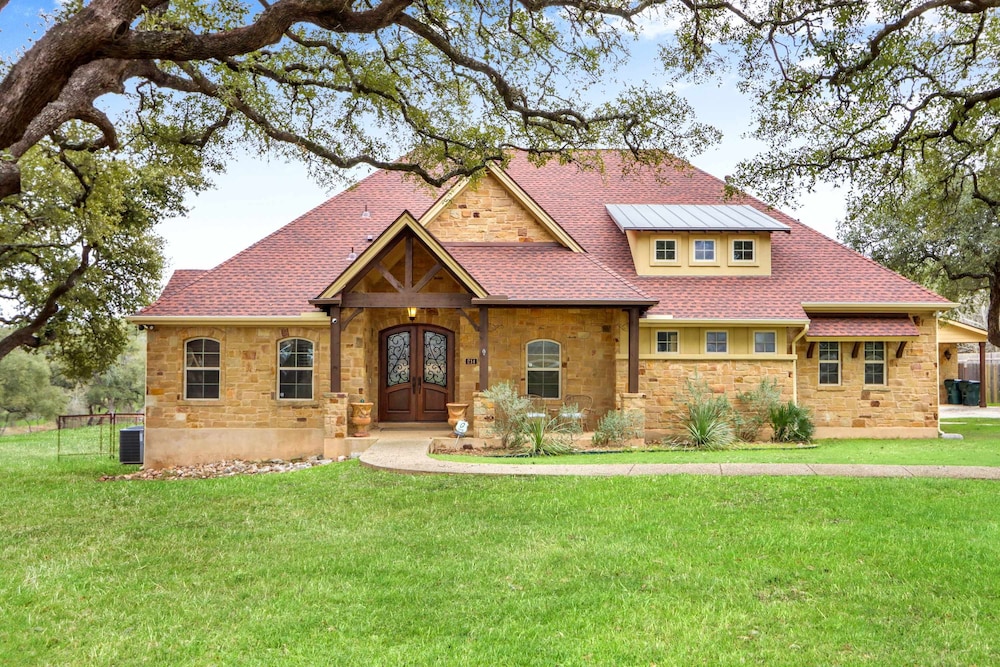 The Haven Texas-sized Getaway for 12!