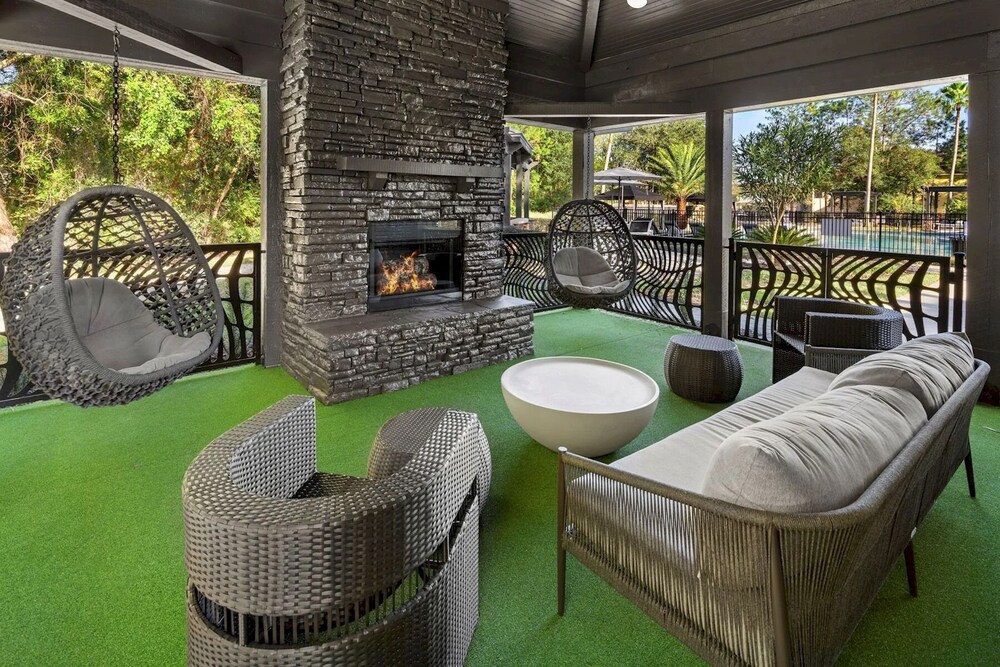 Landing Apartments Jacksonville - Southside