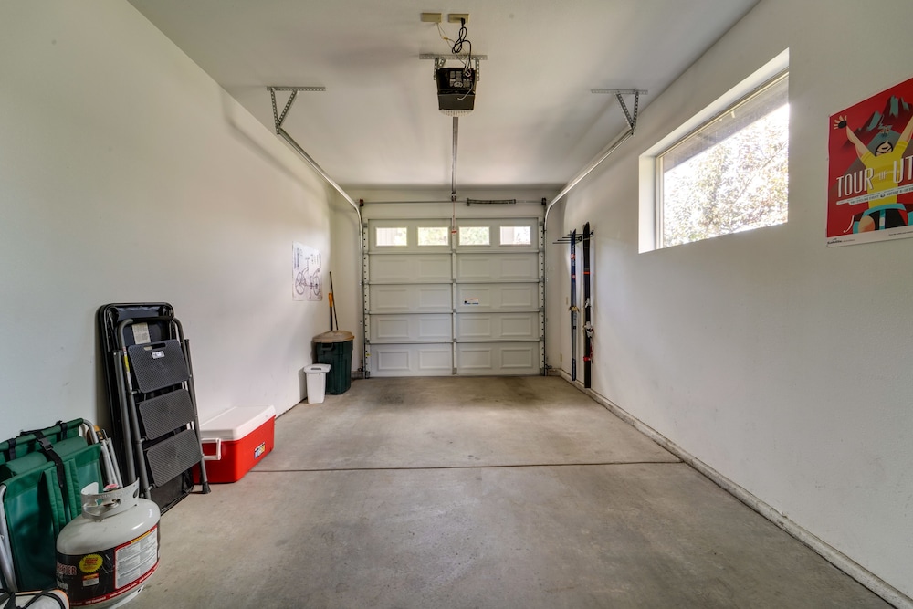 Boulders Truckee Condo Near Donner Lake + Skiing! view 5