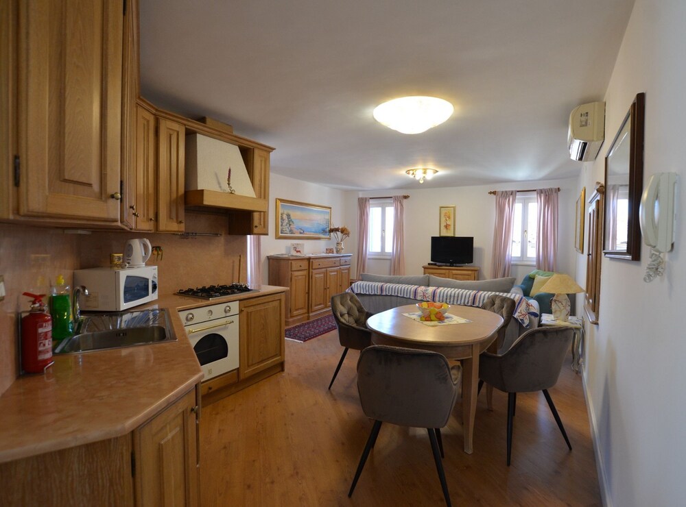 Sea View Downtown Rovinj Apartment
