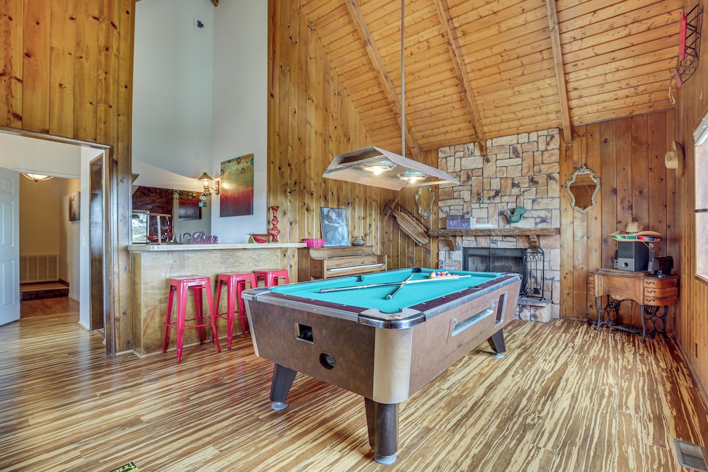 Partial Lake Arrowhead View: Cabin w/ Game Room!