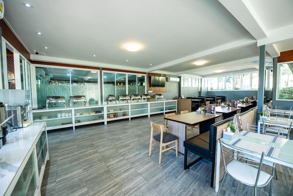 Baansuan Aokhai Beach Resort