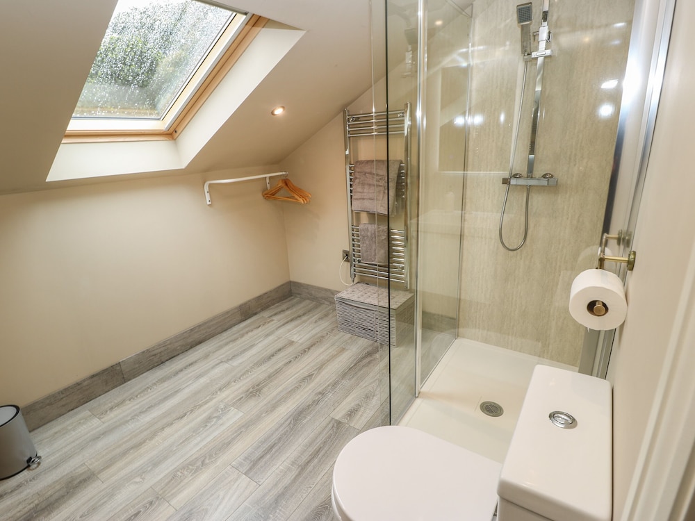 1 Stansfield Mews