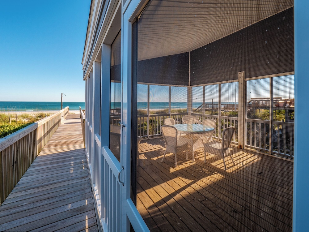 Blue Crab by Topsail Realty